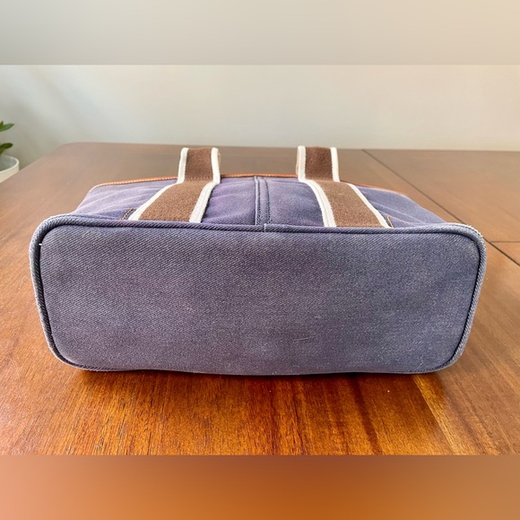 Vintage Coach Denim Hamptons Tote #4498 & Coach Poppy Bag Charm - Picture 4 of 17